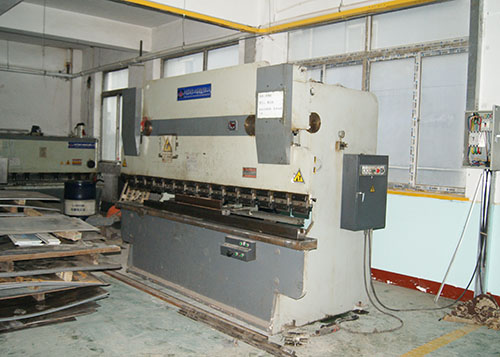 阿玛达数控折弯机